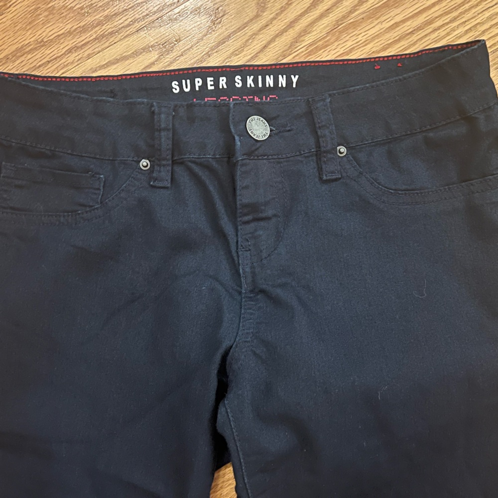 YMI Super Skinny Legging Dark Blue/Black Jeans- Size 9